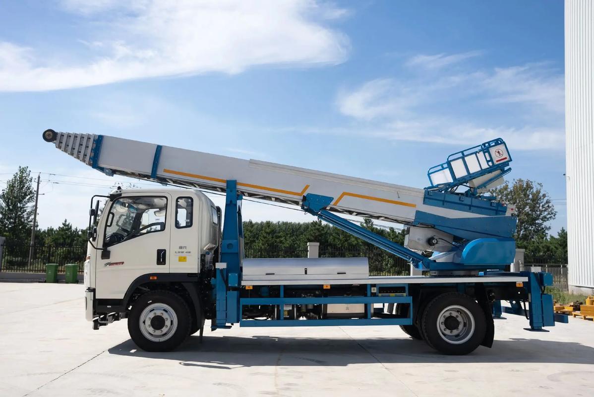 德化县云梯上料车租赁费用